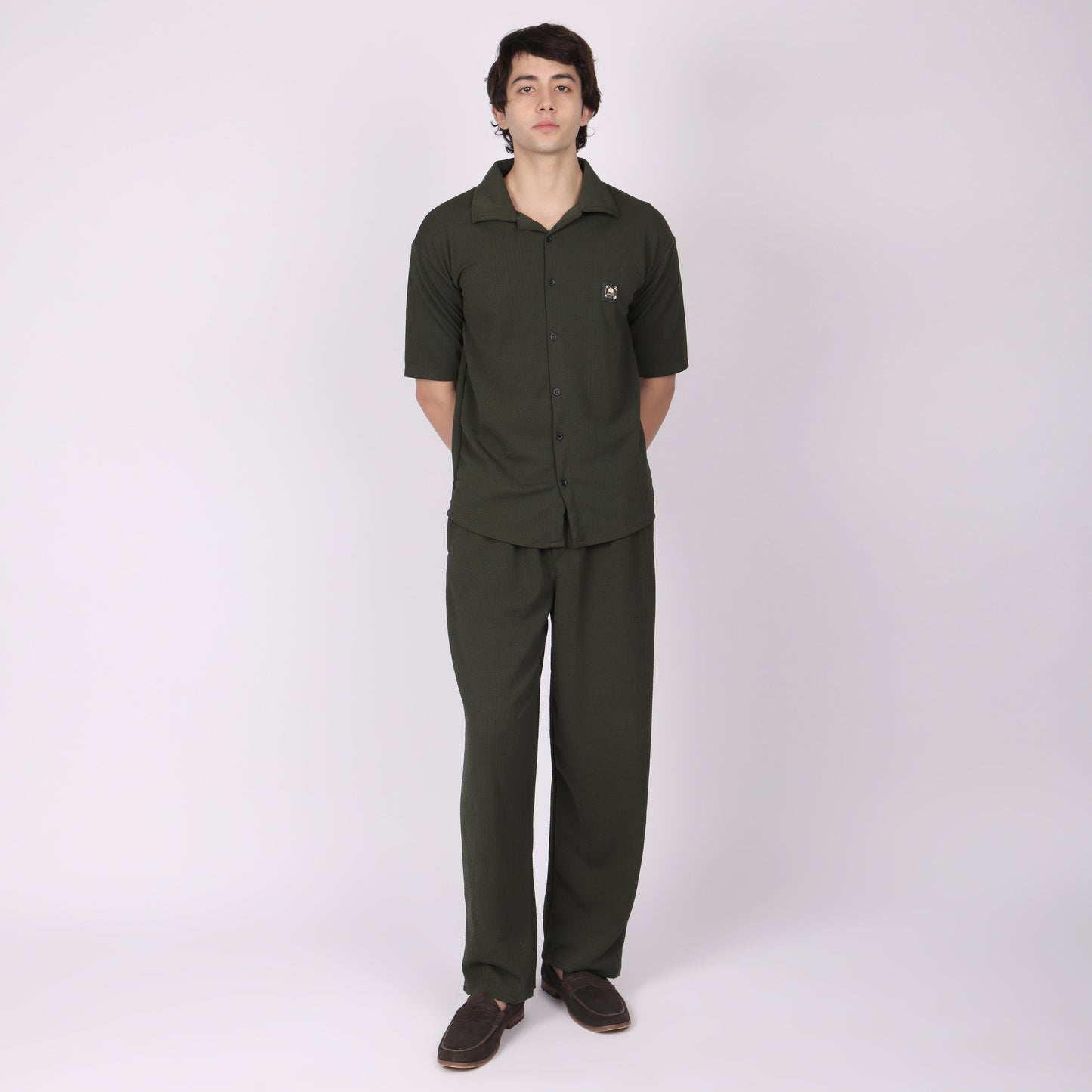 🎁 Men’s Olive Green Button-Down Shirt & Pants Co-ord Set (100% off)