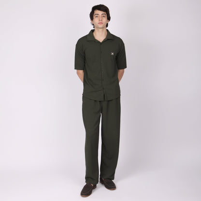 🎁 Men’s Olive Green Button-Down Shirt & Pants Co-ord Set (100% off)