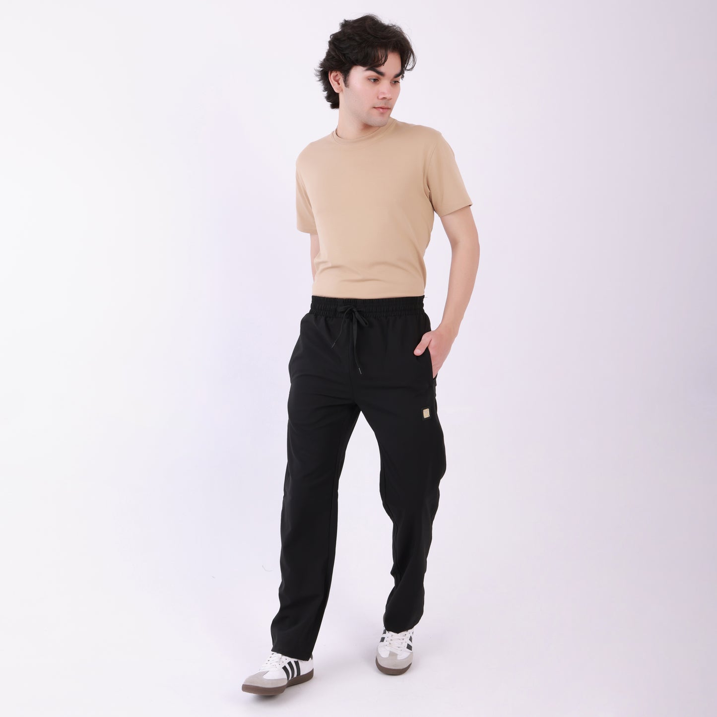 Lionies Classic Black Joggers – Minimal & Sleek