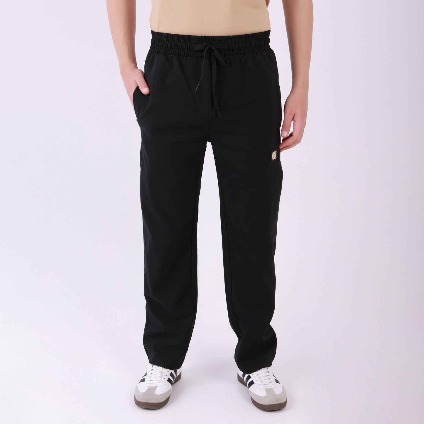 Lionies Classic Black Joggers – Minimal & Sleek