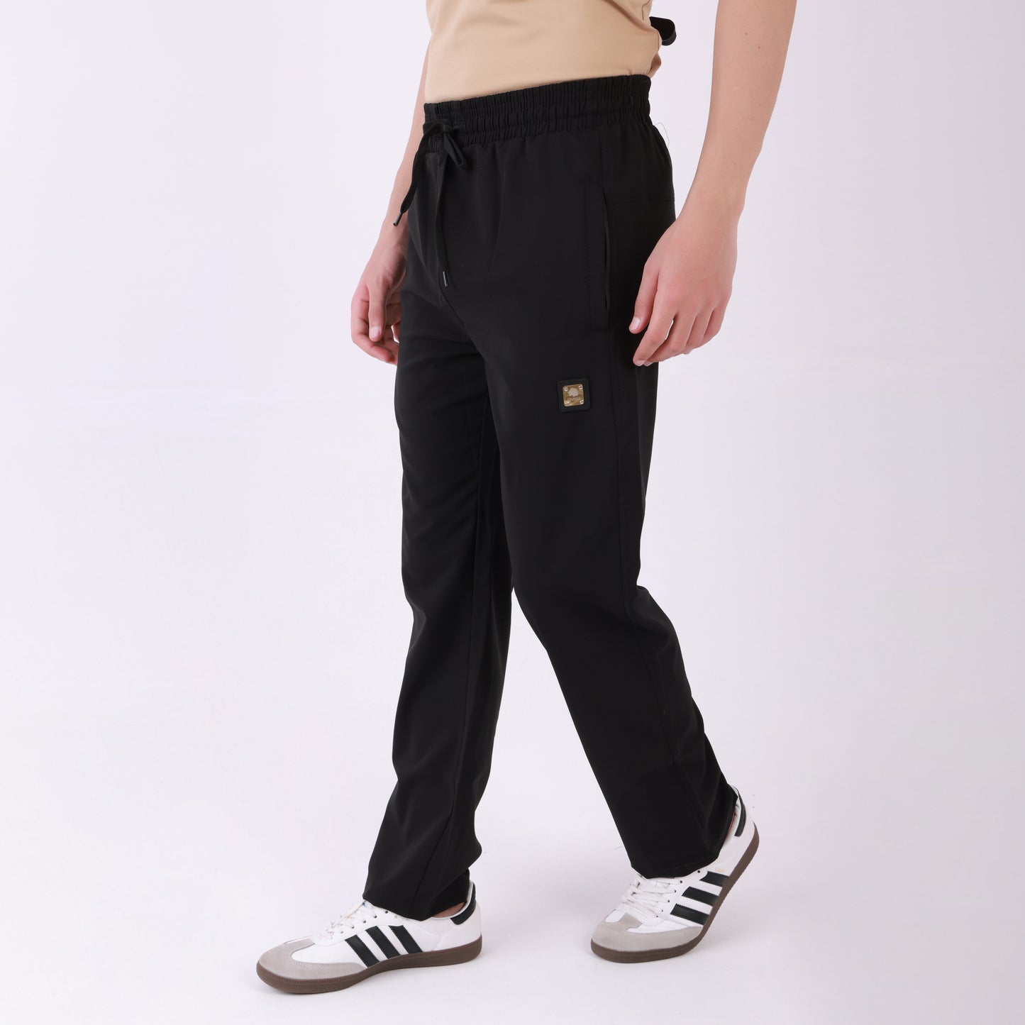 Lionies Classic Black Joggers – Minimal & Sleek
