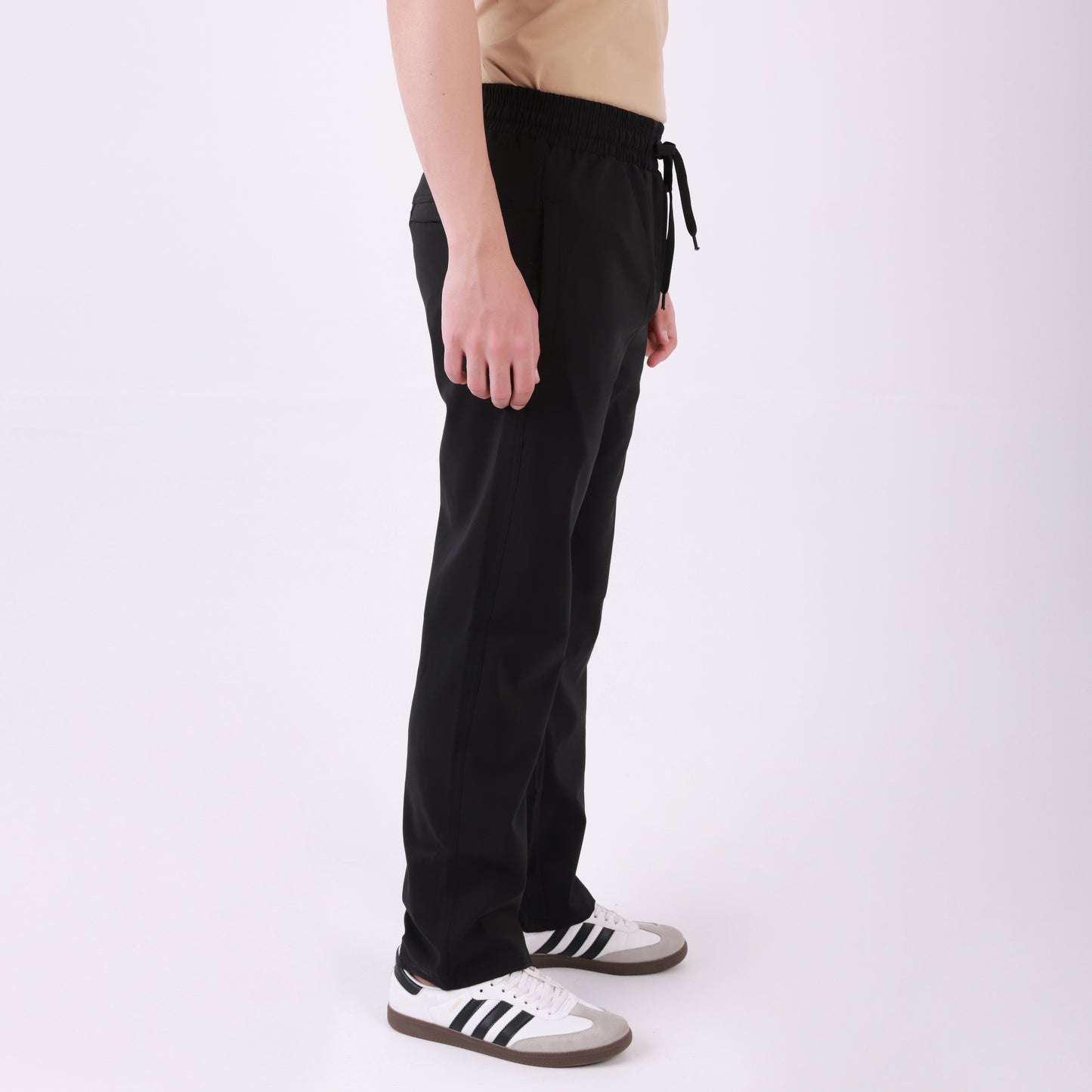 Lionies Classic Black Joggers – Minimal & Sleek
