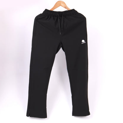 Lionies Logo Zipper Joggers – Black Edition