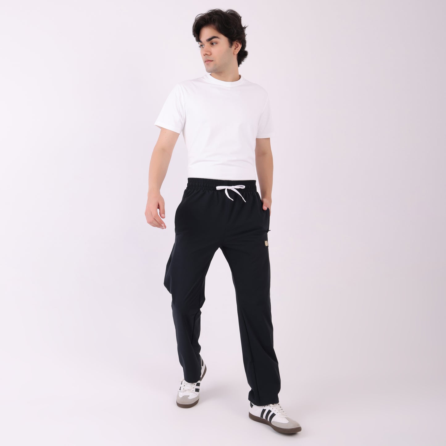 Lionies Classic Black Joggers – Minimal & Sleek