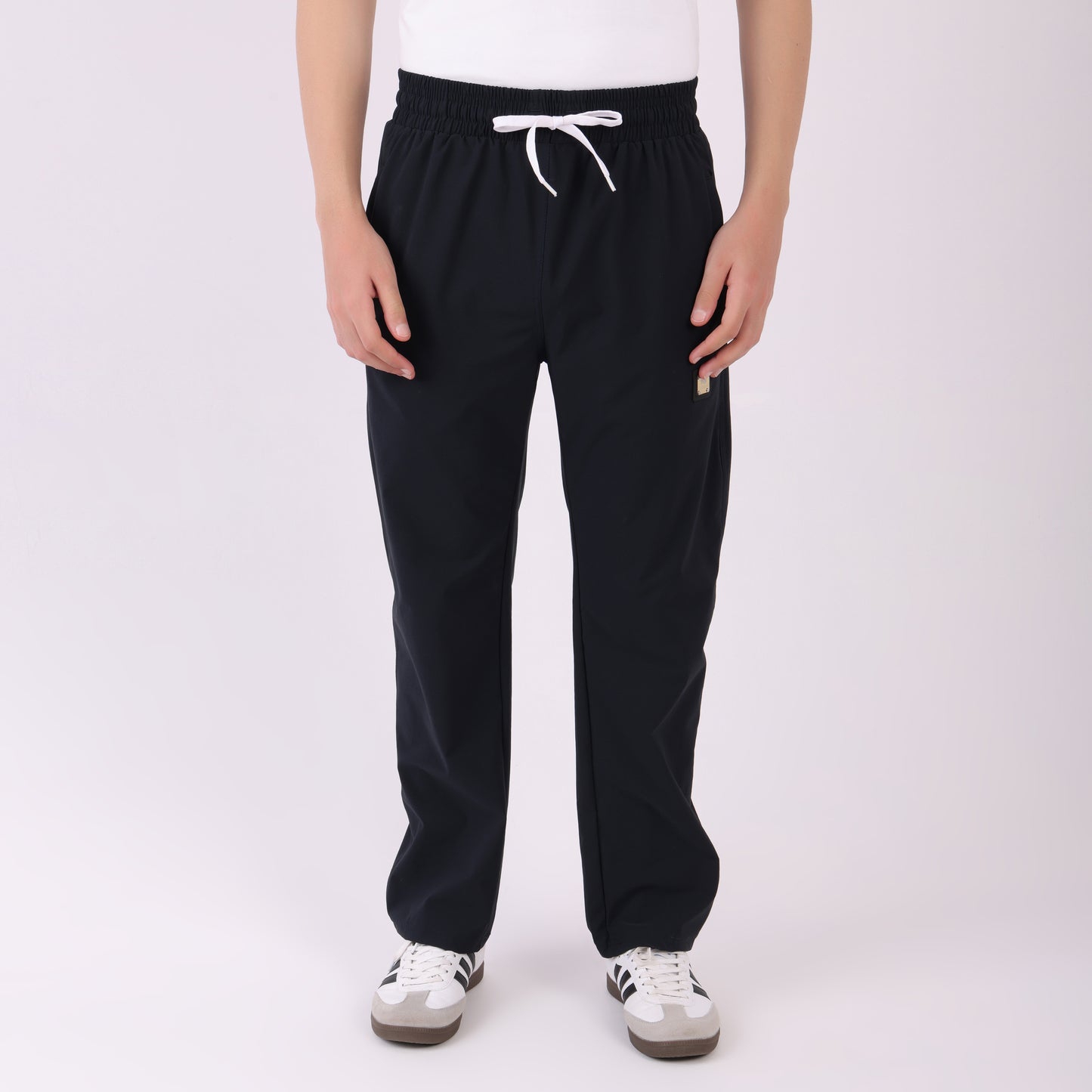 Lionies Classic Black Joggers – Minimal & Sleek