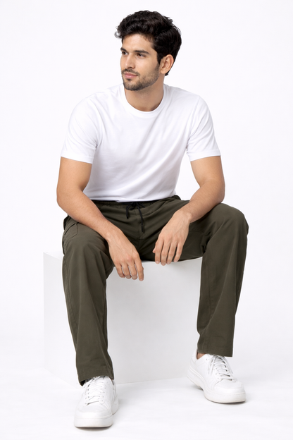 Men's Olive Green Cargo Pants with Multiple Utility Pockets and Relaxed Fit
