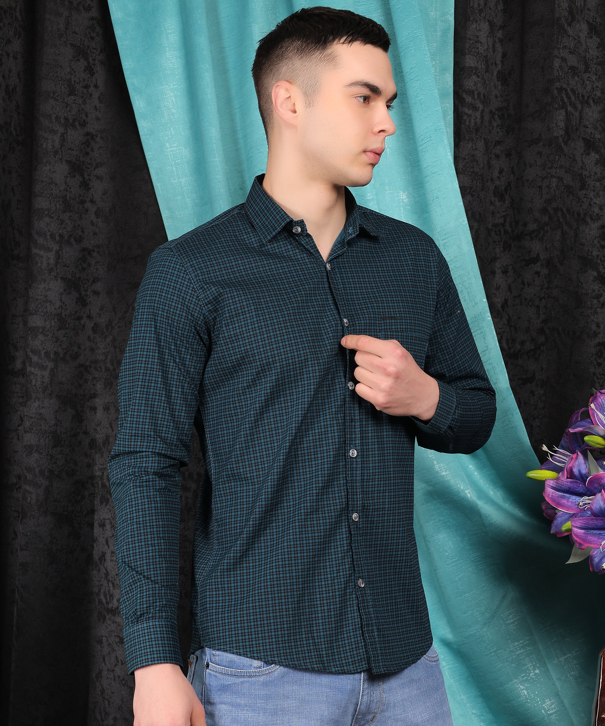 Lionies Men Green Regular Fit Check Full Sleeves Cotton Shirt